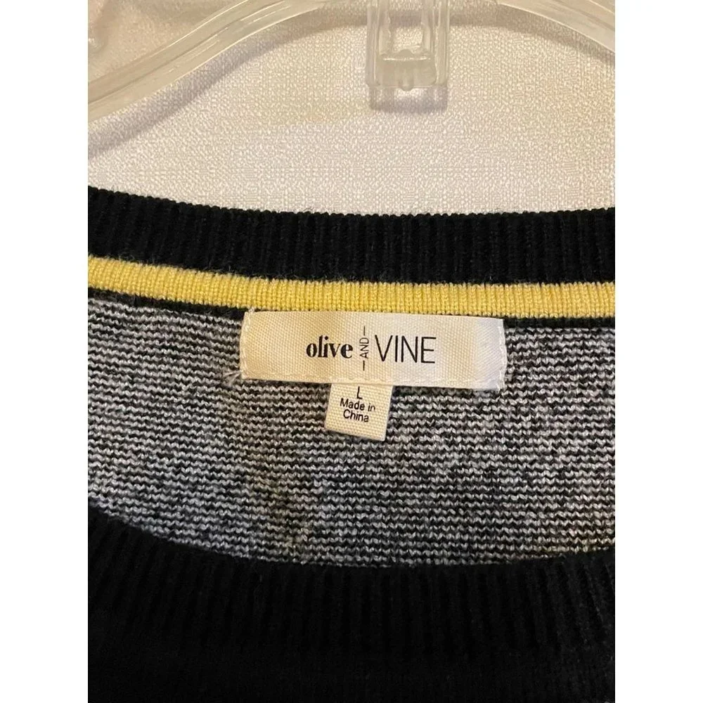 Olive & Vine Jacquard Buffalo Checkered Sweater (555)LARGE - Picture 4 of 4